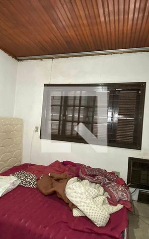 Casa à venda com 140m², 2 quartos e 3 vagasQuarto 1 - Suíte
