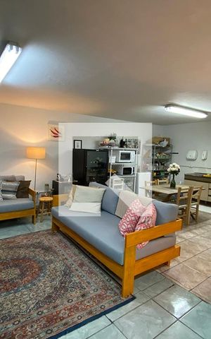 Casa à venda com 190m², 2 quartos e 2 vagasEdícula