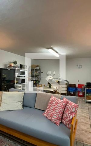 Casa à venda com 190m², 2 quartos e 2 vagasEdícula