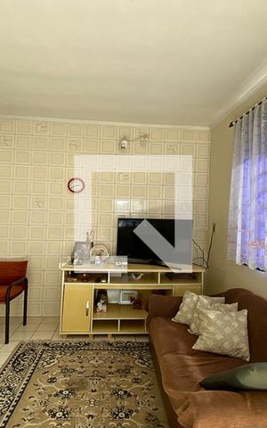 Casa à venda com 190m², 2 quartos e 2 vagasSala