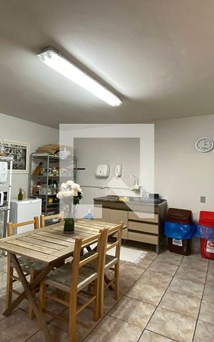 Casa à venda com 190m², 2 quartos e 2 vagasEdícula