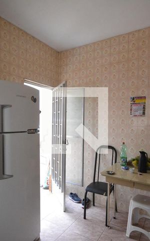 Casa à venda com 300m², 4 quartos e 6 vagasCozinha