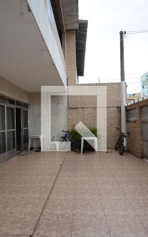 Casa à venda com 300m², 4 quartos e 6 vagasGaragem