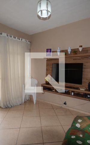 Casa à venda com 300m², 4 quartos e 6 vagasSala