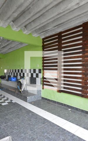 Casa à venda com 300m², 4 quartos e 6 vagasTerraço