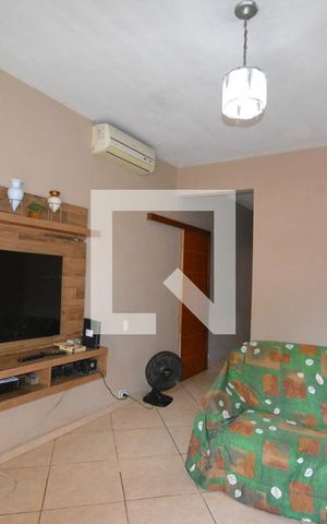 Casa à venda com 300m², 4 quartos e 6 vagasSala