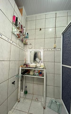 Casa à venda com 140m², 4 quartos e 2 vagasBanheiro da Suíte