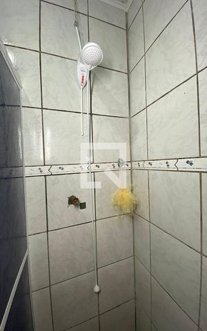 Casa à venda com 140m², 4 quartos e 2 vagasBanheiro da Suíte