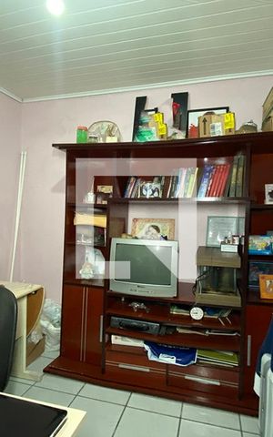Casa à venda com 140m², 4 quartos e 2 vagasEscritório