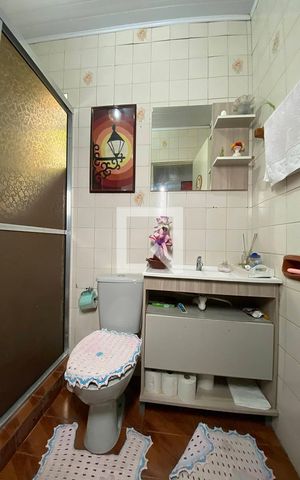 Casa à venda com 140m², 4 quartos e 2 vagasBanheiro Social