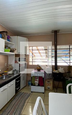 Casa à venda com 140m², 4 quartos e 2 vagasCozinha
