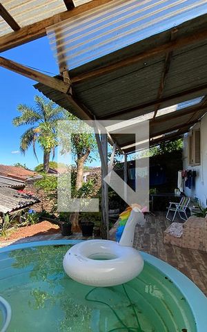 Casa à venda com 140m², 4 quartos e 2 vagasPiscina
