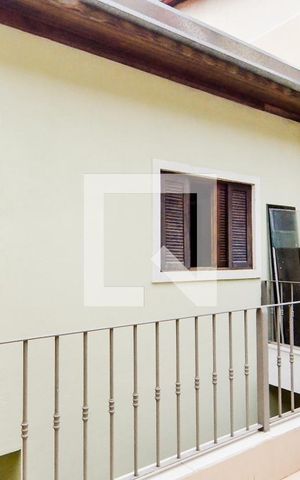 Casa à venda com 130m², 3 quartos e 2 vagasÁrea de Serviço