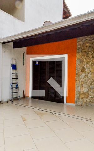 Casa à venda com 130m², 3 quartos e 2 vagasVaranda da Suíte