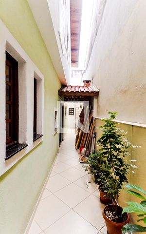 Casa à venda com 130m², 3 quartos e 2 vagasCorredor Lateral