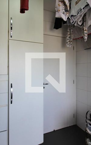 Apartamento à venda com 158m², 3 quartos e 2 vagas Apartamento à venda com 158m², 3 quartos e 2 vagasÁrea de Serviço