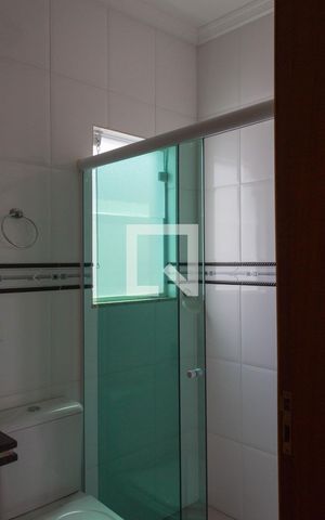 Casa à venda com 350m², 6 quartos e 4 vagas Casa à venda com 350m², 6 quartos e 4 vagasBanheiro da Suíte 5