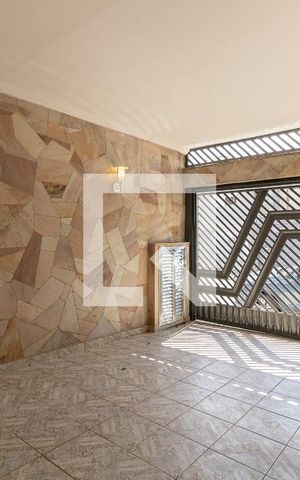 Casa à venda com 170m², 2 quartos e 1 vaga Casa à venda com 170m², 2 quartos e 1 vagaGaragem