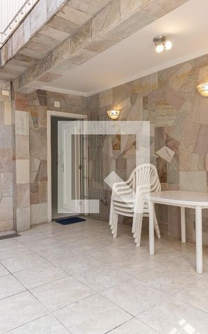 Casa à venda com 170m², 2 quartos e 1 vaga Casa à venda com 170m², 2 quartos e 1 vagaQuintal