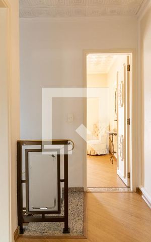 Casa à venda com 170m², 2 quartos e 1 vaga Casa à venda com 170m², 2 quartos e 1 vagaCorredor