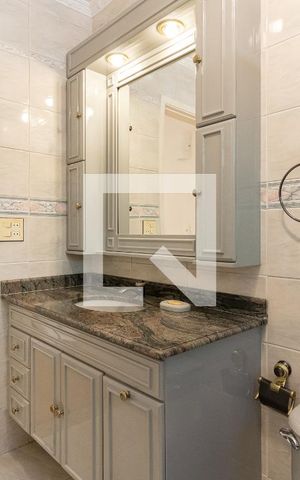 Casa à venda com 170m², 2 quartos e 1 vaga Casa à venda com 170m², 2 quartos e 1 vagaBanheiro
