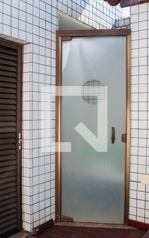 Apartamento à venda com 280m², 4 quartos e 2 vagas Apartamento à venda com 280m², 4 quartos e 2 vagasSauna