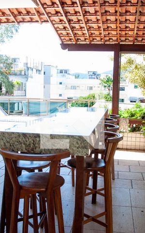 Apartamento à venda com 280m², 4 quartos e 2 vagas Apartamento à venda com 280m², 4 quartos e 2 vagasChurrasqueira/Espaço Gourmet