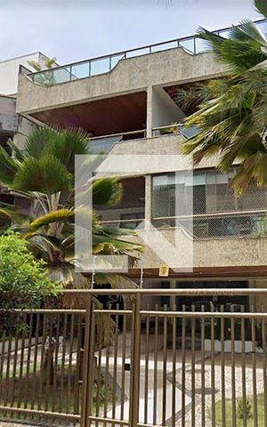 Apartamento à venda com 280m², 4 quartos e 2 vagas Apartamento à venda com 280m², 4 quartos e 2 vagasFachada do Prédio