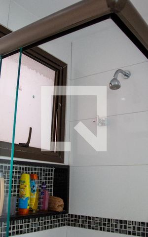 Apartamento à venda com 280m², 4 quartos e 2 vagas Apartamento à venda com 280m², 4 quartos e 2 vagasBanheiro da Suíte 1 - Chuveiro