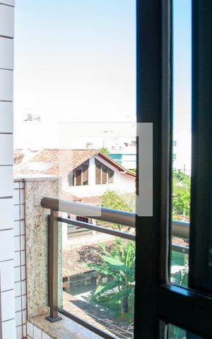 Apartamento à venda com 280m², 4 quartos e 2 vagas Apartamento à venda com 280m², 4 quartos e 2 vagasQuarto 2 - Suíte Vista
