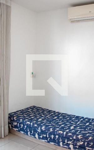 Apartamento à venda com 280m², 4 quartos e 2 vagas Apartamento à venda com 280m², 4 quartos e 2 vagasQuarto 3 - Suíte