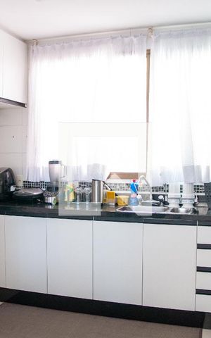 Apartamento à venda com 280m², 4 quartos e 2 vagas Apartamento à venda com 280m², 4 quartos e 2 vagasCozinha - Armários