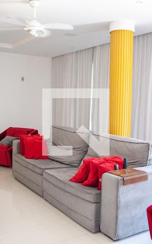 Apartamento à venda com 280m², 4 quartos e 2 vagas Apartamento à venda com 280m², 4 quartos e 2 vagasSala