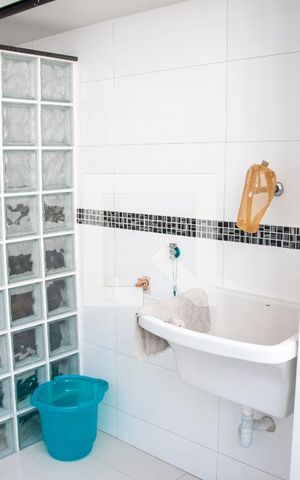 Apartamento à venda com 280m², 4 quartos e 2 vagas Apartamento à venda com 280m², 4 quartos e 2 vagasÁrea de Serviço