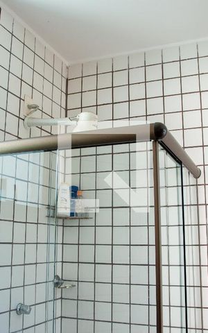 Apartamento à venda com 280m², 4 quartos e 2 vagas Apartamento à venda com 280m², 4 quartos e 2 vagasBanheiro 5 - Chuveiro Elétrico