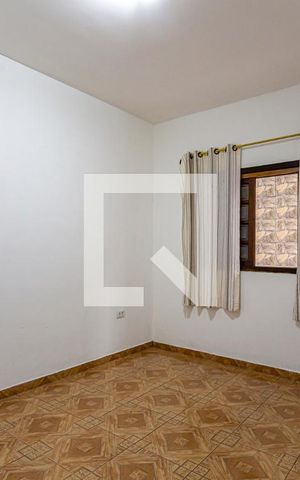 Casa à venda com 300m², 3 quartos e 2 vagas Casa à venda com 300m², 3 quartos e 2 vagasQuarto 1