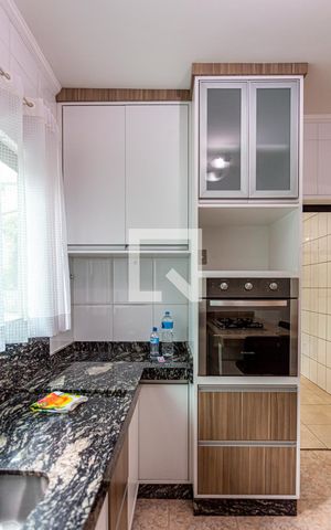 Casa à venda com 300m², 3 quartos e 2 vagas Casa à venda com 300m², 3 quartos e 2 vagasCozinha