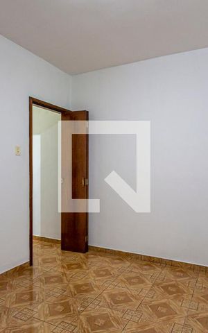 Casa à venda com 300m², 3 quartos e 2 vagas Casa à venda com 300m², 3 quartos e 2 vagasQuarto 1