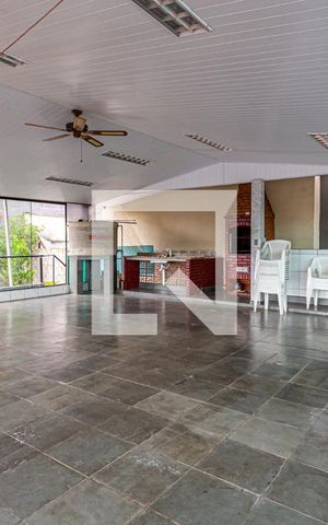 Casa à venda com 300m², 3 quartos e 2 vagas Casa à venda com 300m², 3 quartos e 2 vagasSalão de Festas