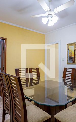 Casa à venda com 300m², 3 quartos e 2 vagas Casa à venda com 300m², 3 quartos e 2 vagasSala de Jantar