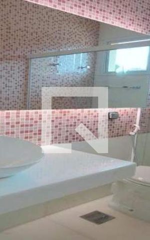 Casa de condomínio à venda com 1200m², 4 quartos e 4 vagas
