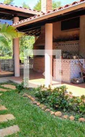 Casa de condomínio à venda com 675m², 6 quartos e 6 vagas