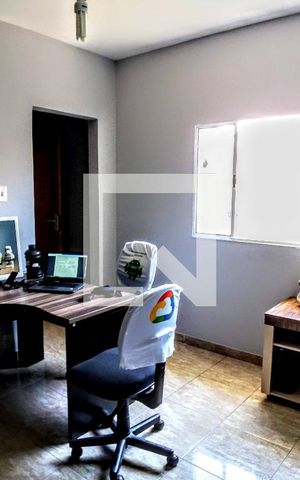 Casa à venda com 516m², 4 quartos e 2 vagas