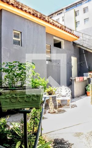 Casa à venda com 516m², 4 quartos e 2 vagas