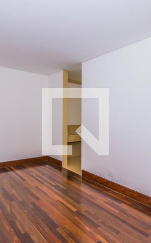 Apartamento à venda com 576m², 4 quartos e 6 vagas