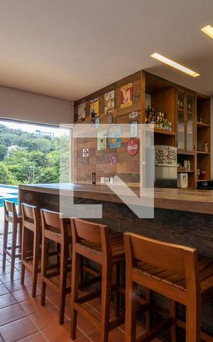 Casa de condomínio à venda com 970m², 5 quartos e 6 vagas