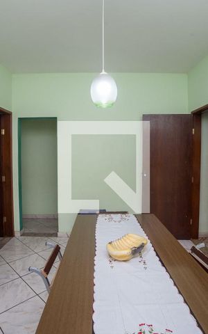 Casa à venda com 267m², 3 quartos e 3 vagas