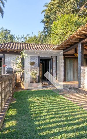 Casa de condomínio à venda com 475m², 5 quartos e 6 vagas