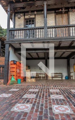 Casa de condomínio à venda com 475m², 5 quartos e 6 vagas