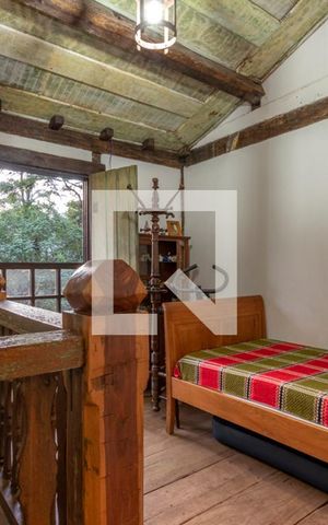 Casa de condomínio à venda com 475m², 5 quartos e 6 vagas
